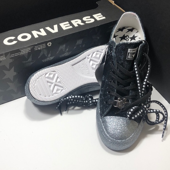NEW🔥CONVERSE MILEY CYRUS - Picture 3 of 16